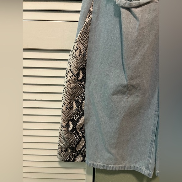 Light Blue Wide Leg Jeans with Snake Print - Picture 2 of 4